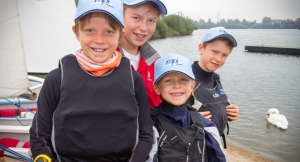 Sailing brothers set their sights high